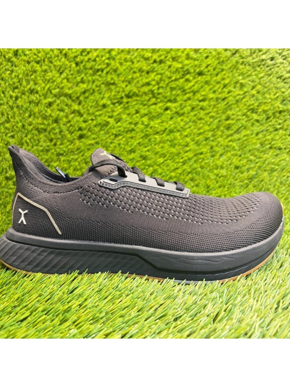 Flux Adapt Runner Black Gum Womens Size 9 Mens 7.5 Athletic Knit Shoes Sneakers